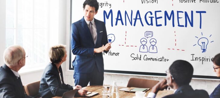 What type of management to choose for the management of a company?